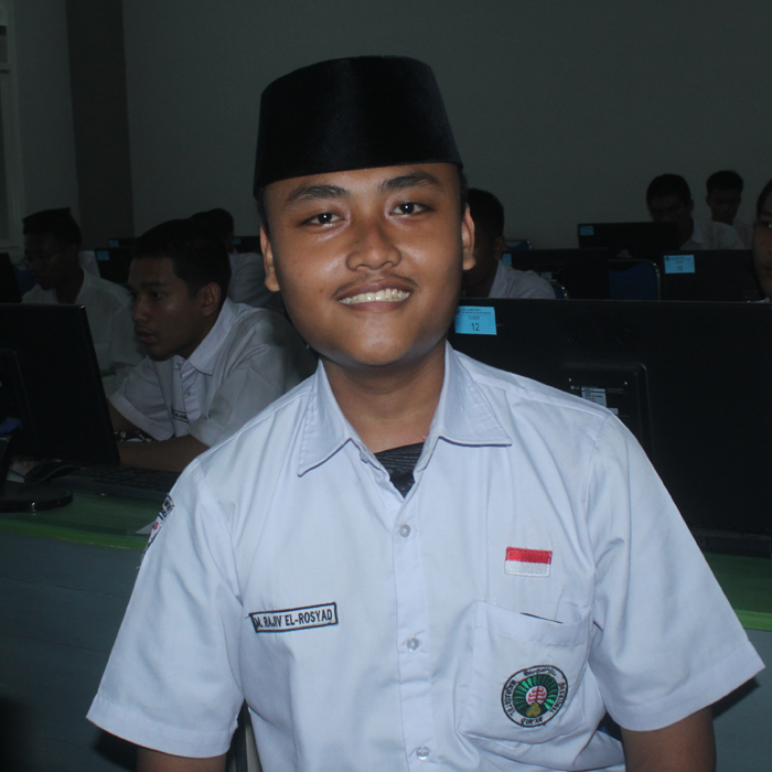 Muhamad Rajiv El-Rosyad, Kelas X-L MA Madrasatul Quran Tebuireng, Jombang