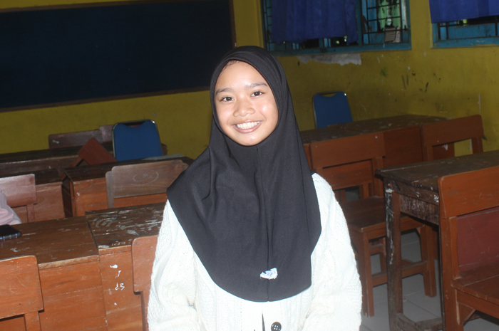 Yazmin Shofia Allifni, Kelas 8-H MTsN 9 Jombang di Tanjunganom Diwek, Jombang