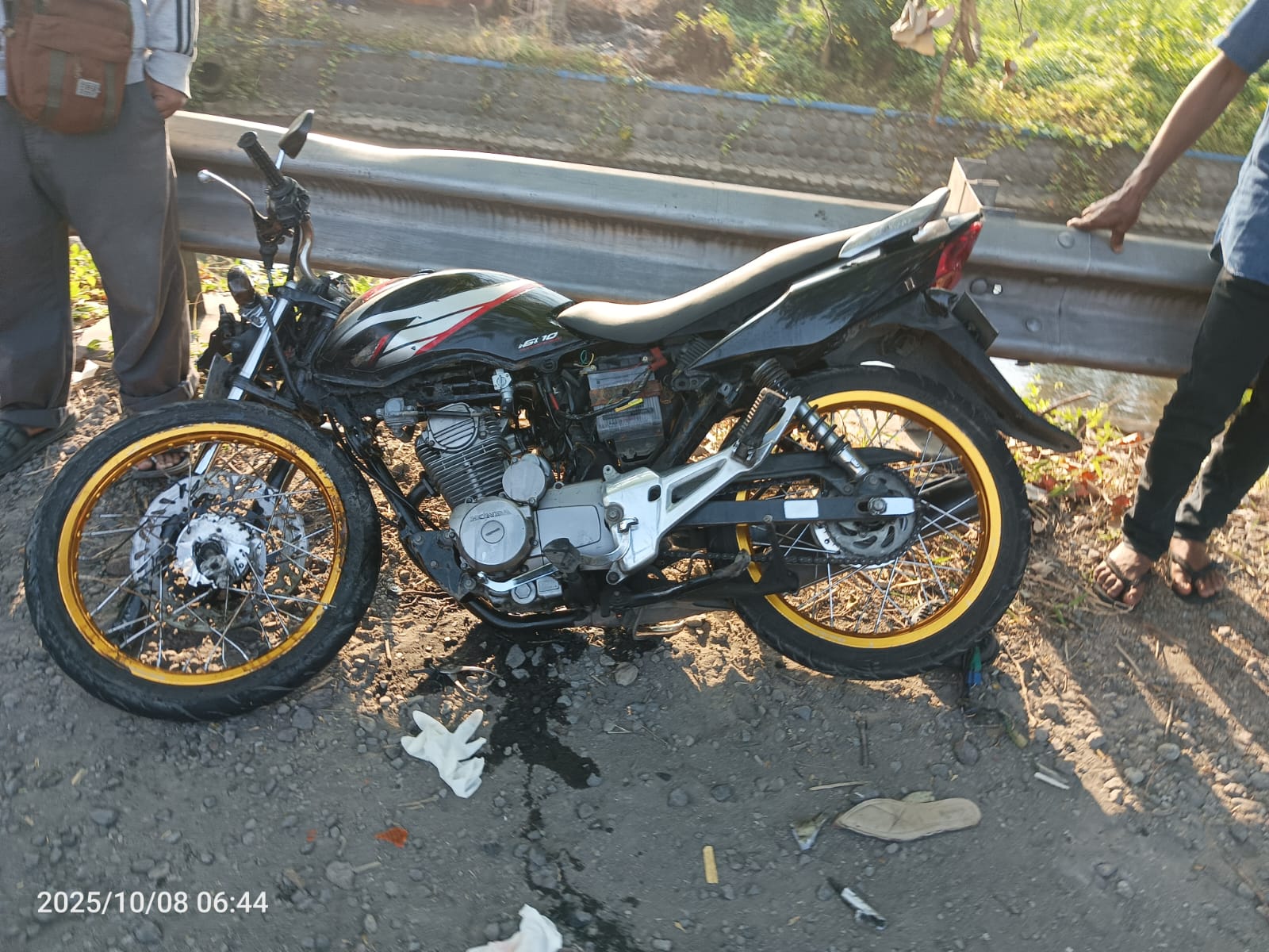 Kecelakaan maut terjadi di ruas Jalan Raya Desa Cukir, Kecamatan Diwek, Jombang, Rabu (8/10) pagi