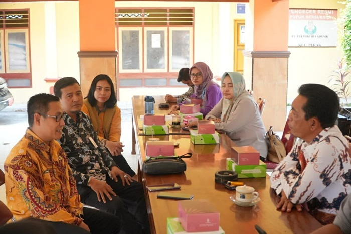 SINERGI: RSUD Jombang dan Pemdes Temuwulan sinergi untuk penanganan M Nur Sultan Husaini, 7, penderita jantung bawaan asal Desa Temuwulan, Kecamatan Perak, Jumat (10/10).