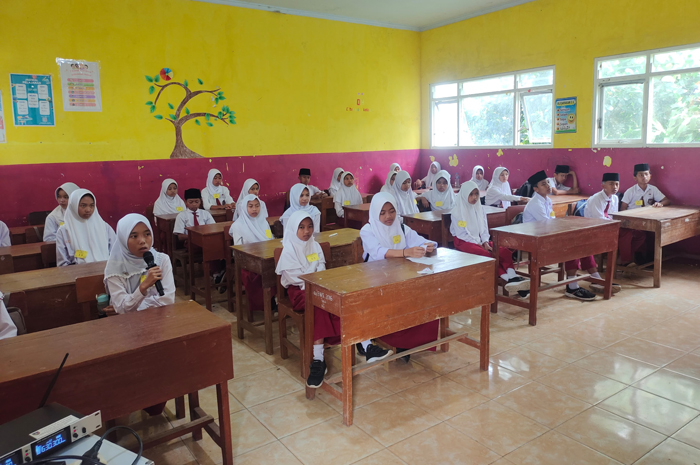 Siswa SD/MI di Jombang yang dinyatakan lulus pra munaqosah (tasmi&rsquo;) resmi mendaftar munaqosah.