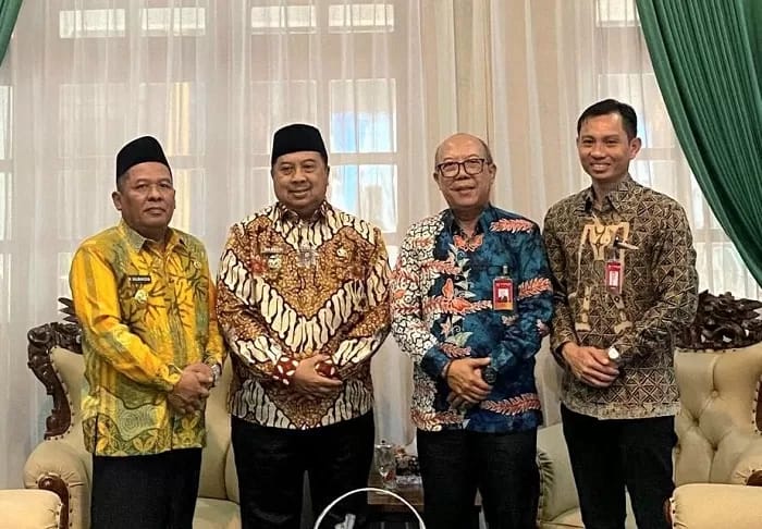 Bank Jatim Cabang Jombang menunjukkan komitmennya memperkuat sinergi dengan pemerintah daerah melalui tiga terobosan strategis di bidang layanan keuangan digital.