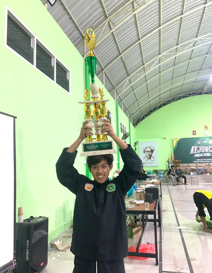 Rizki Hardiyanto, Kelas 11 TPM 1 SMK Unggulan NU Mojoagung, Jombang