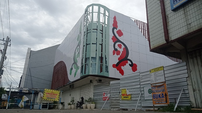 Proyek rehab MPP Jombang di Ruko Simpang Tiga Mojongapit.