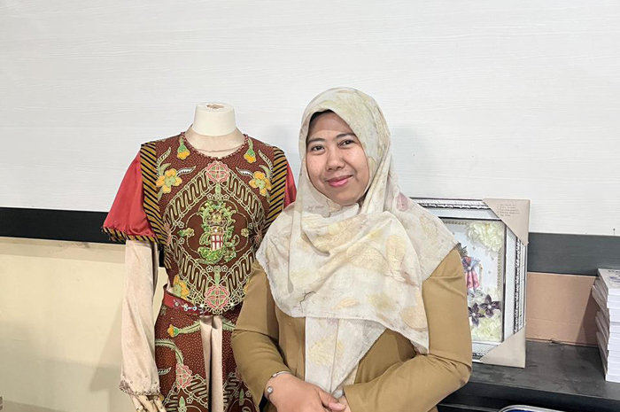 Guru SMK Negeri Gudo, Jombang, Arini Nur Aini SPd.