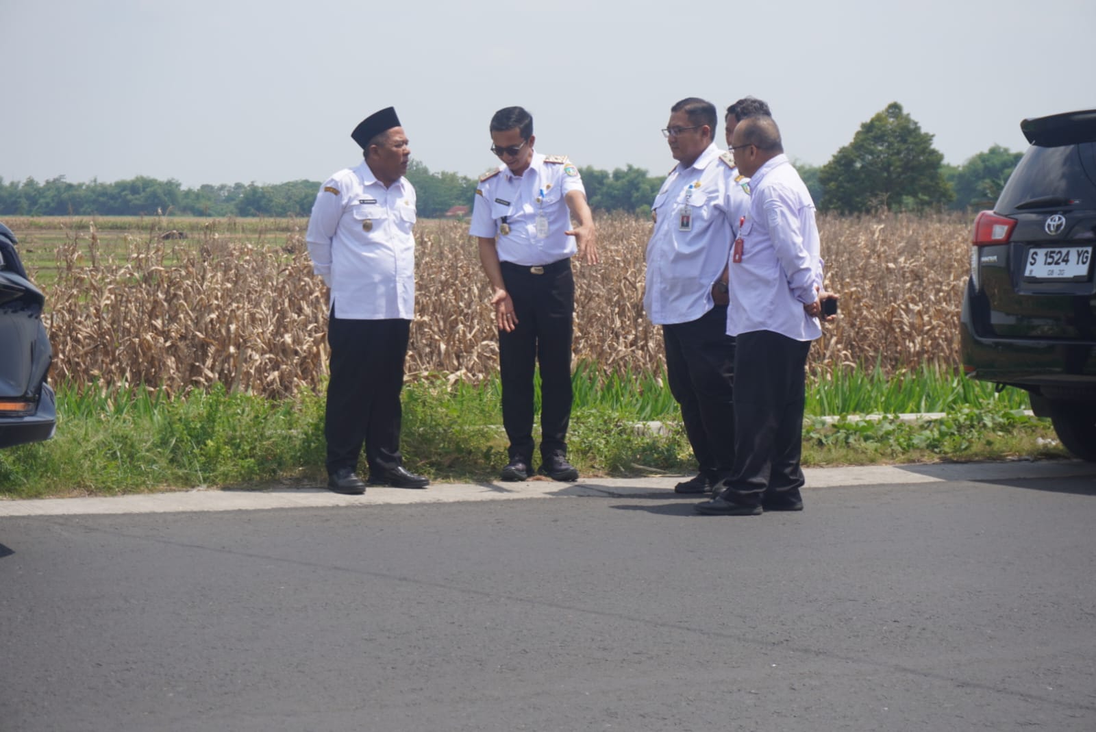 SIDAK: Wabup Jombang Salmanudin Yazid didampingi sejumlah kepala OPD memantau sejumlah program PSD, di beberapa titik, (26/11).