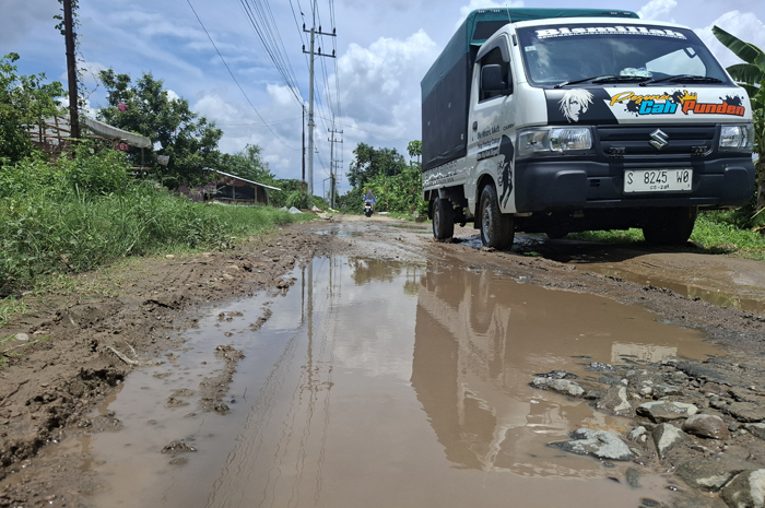 RUSAK BERAT: Kondisi jalan kabupaten ruas Jatigedong-Gedongombo, Kecamatan Ploso, Jombang yang dikeluhkan warga sekitar