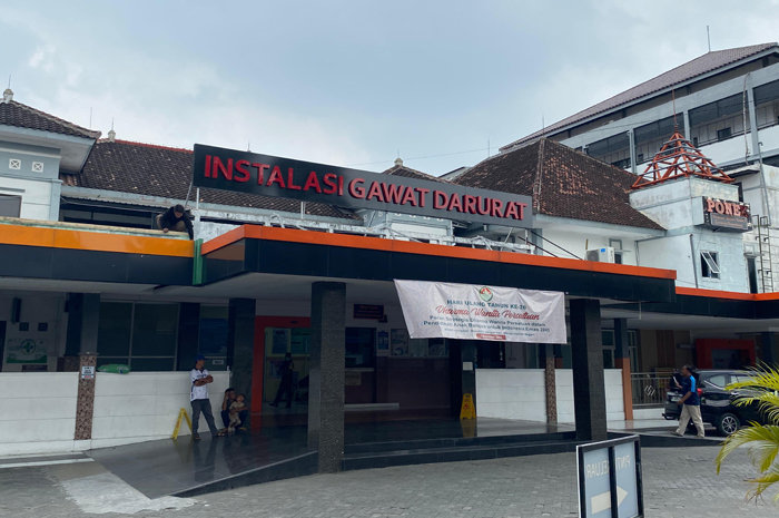 IGD RSUD Jombang di Jl KH Wahid Hasyim.