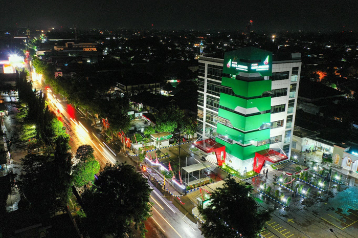 MEGAH: Bank Jombang Tower di Jl Presiden KH Abdurrahman Wahid (Gus Dur), Jombang.