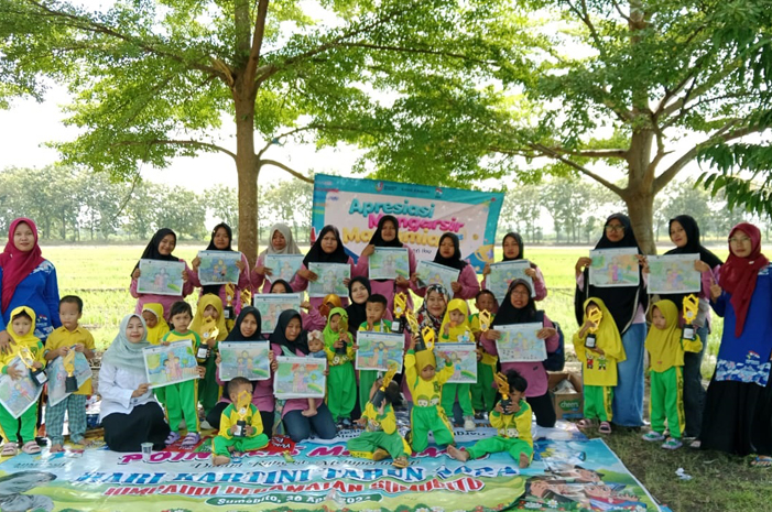 Pelaksanaan Apresiasi Mengarsir Mamamia di Kecamatan Sumobito, Jombang diikuti 590 siswa.