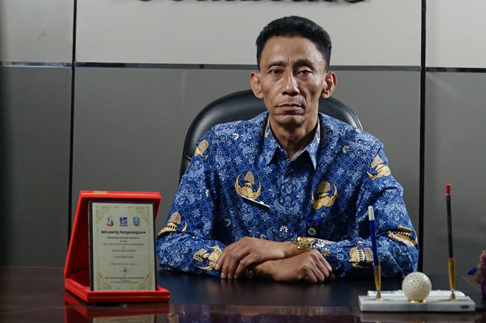 Kepala SMAN 2 Jombang Budiono.