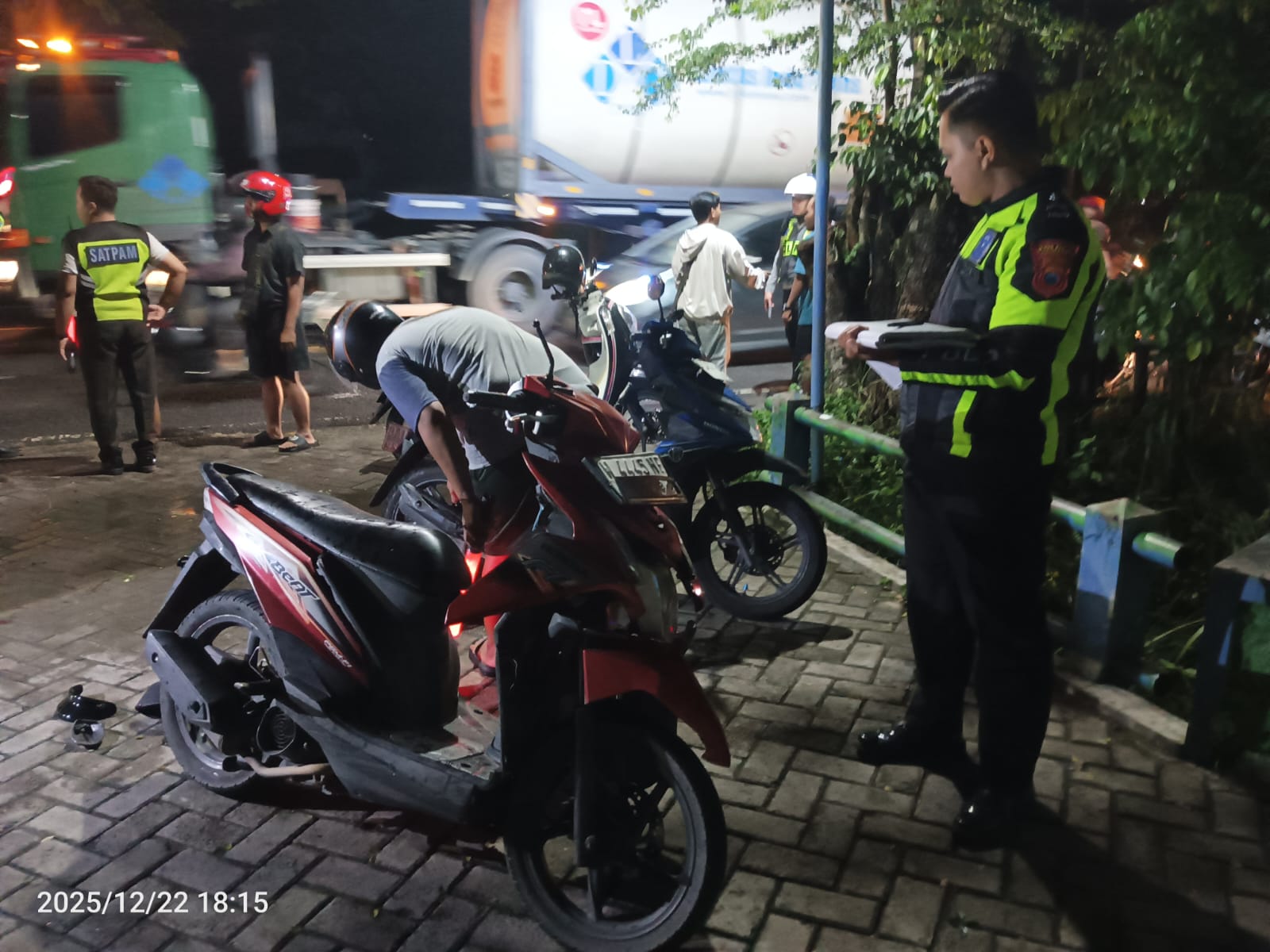 Kondisi motor korban yang terlibat kecelakaan di Tunggorono Jombang