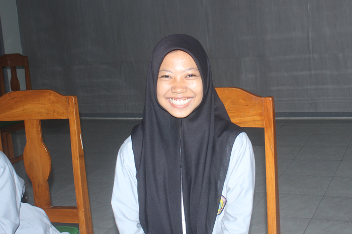 Hidayatul Farichah, Kelas XI Akuntansi SMK Unggulan NU Mojoagung, Jombang