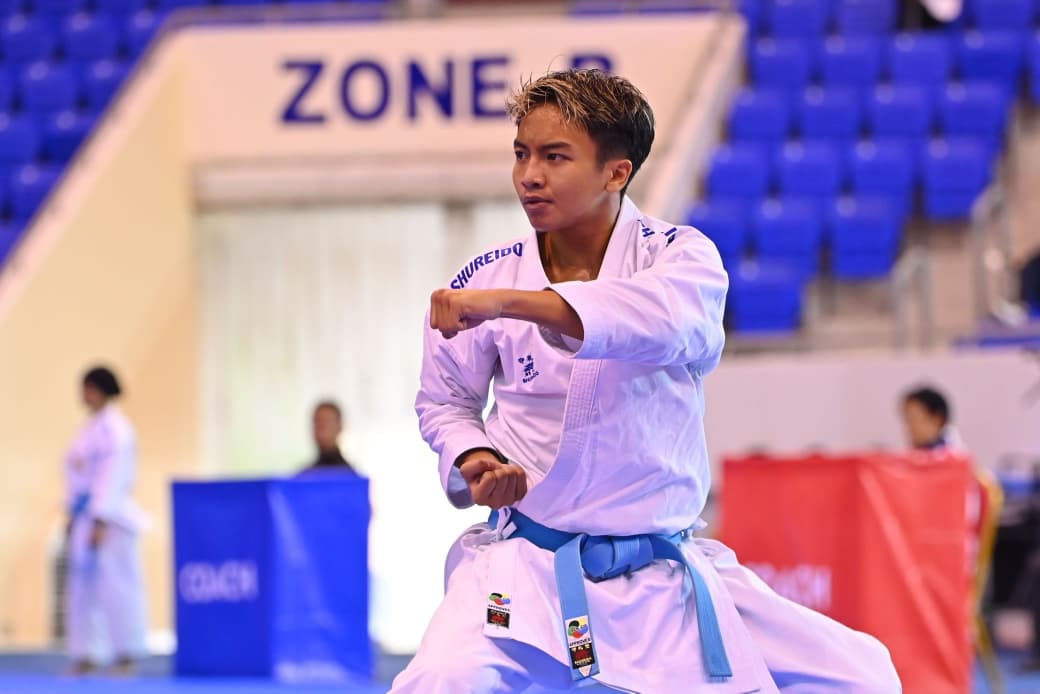 TANGGUH: Karateka Jombang, Malvian Dwi aprilio saat bertanding di SEAKF Brunei Darussalam.