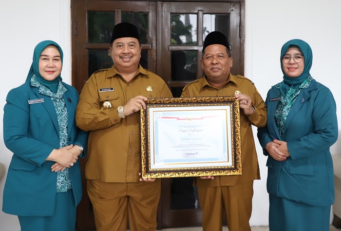 Pemkab Jombang meraih predikat Pelayanan Prima dari Kementerian PANRB.