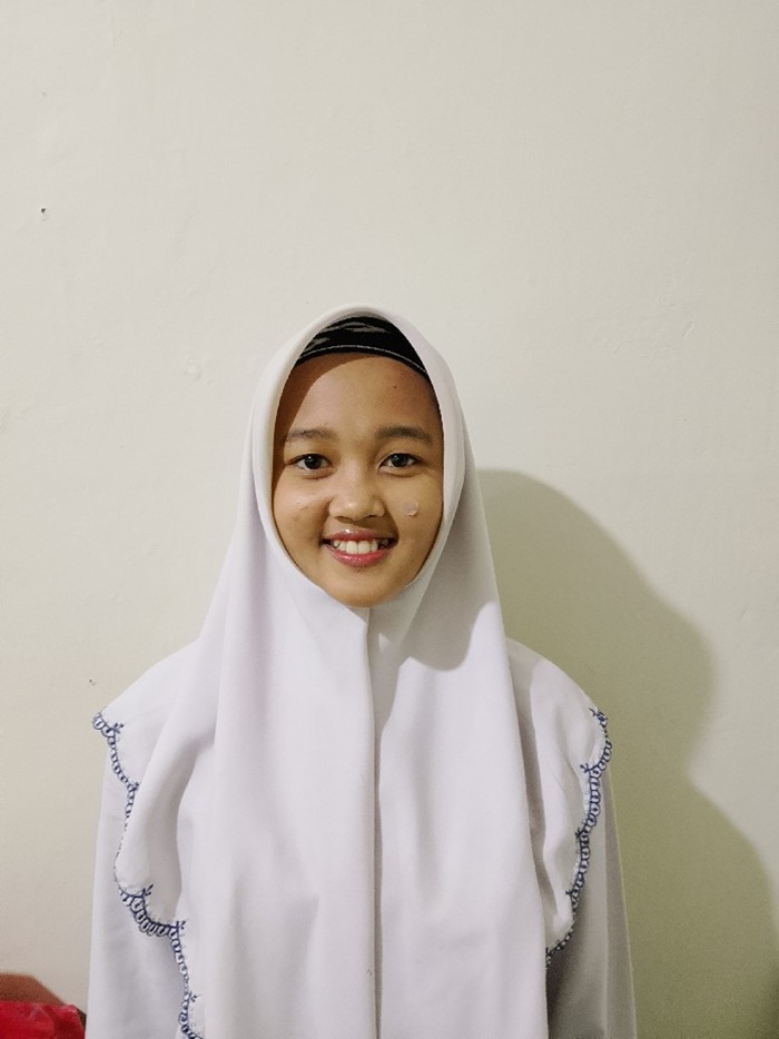 Atrifa Mumtaza Azzahra, Kelas 9 SMPT Al-Chodidjah Tebuireng, Jombang