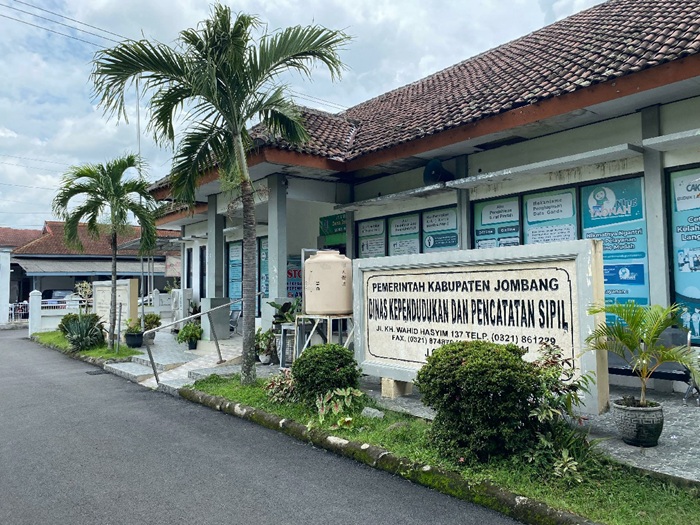 Kantor Dinas Kependudukan dan Pencatatan Sipil (Dispendukcapil) Jombang.