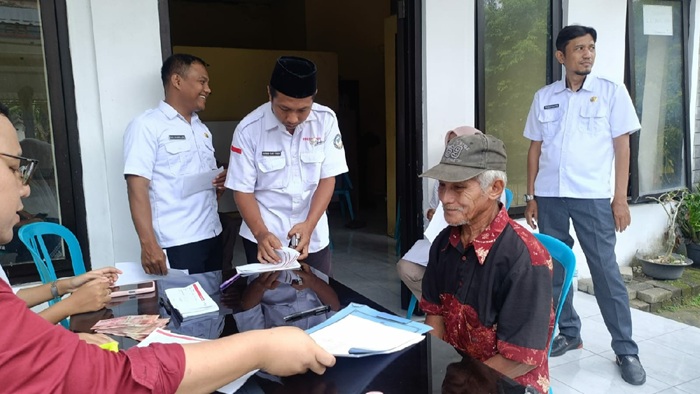 Pemkab Jombang mengalokasikan anggaran sebesar Rp 420 juta untuk program bantuan sosial (bansos) bagi penyandang disabilitas.