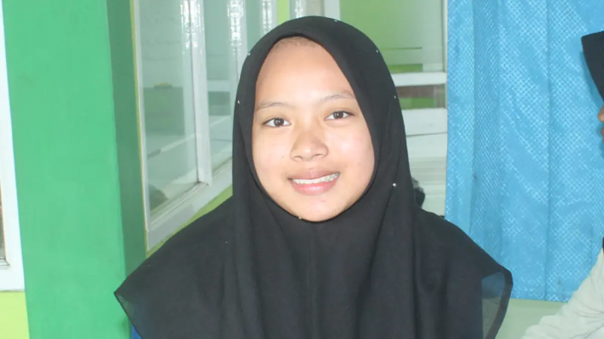 Najwa Aisyah Putri, Kelas 10 Akuntansi SMK Unggulan NU Mojoagung, Jombang.