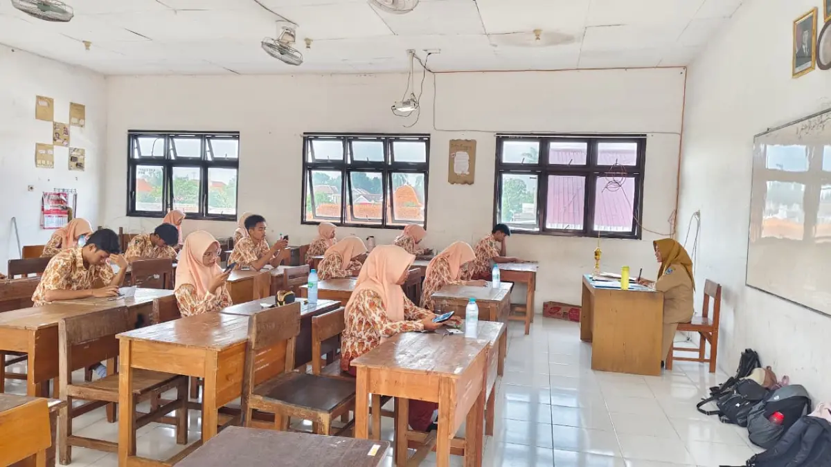 Pelaksanaan PSAJ di SMAN Jogoroto, siswa SMAN Jogoroto, Jombang diterima terbanyak pada jalur SPAN PTKIN. (Wenny Rosalina/Radar Jombang)