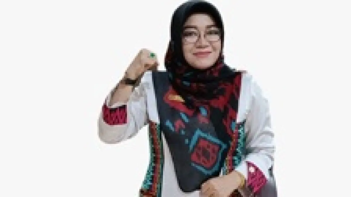 TELADAN: Kepala MA Perguruan Muallimat Cukir, Jombang, Hj Chofsyotul Maryam MPd. (Rojiful Mamduh/Radar Jombang)