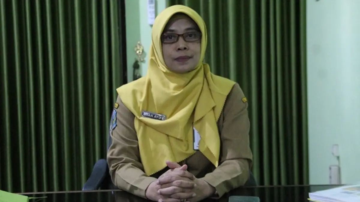 Dyah Ayu Endrianingsih SPd MM, Kepala SMAN 1 Jombang.