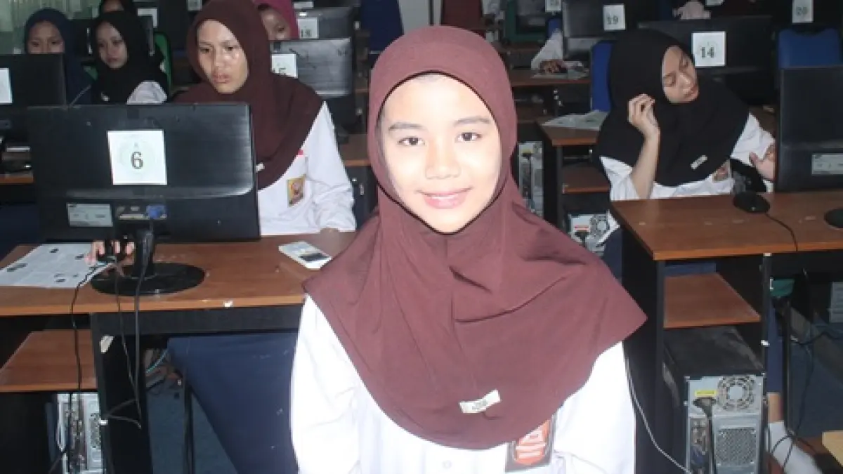 Faatina Areta Aqila, Kelas 8-D SMP AWH Tebuireng, Jombang