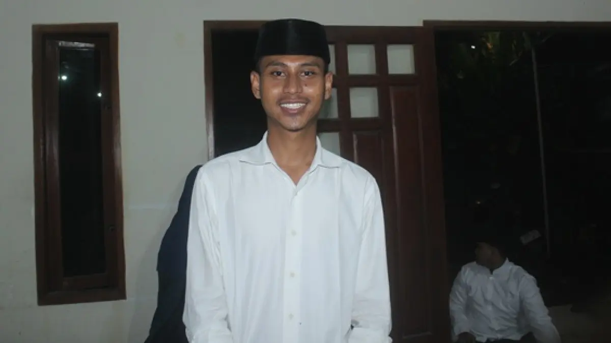 M Darwisy Al Farisi, Santri PP Al-Maliki 2 Bahrul Ulum Tambakberas, Jombang.