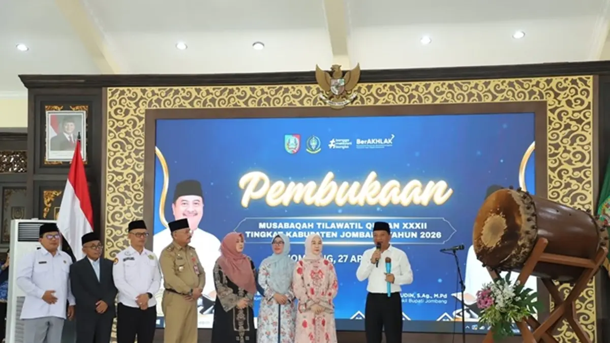RESMI DIBUKA: Sekdakab Agus Purnomo membuka Musabaqah Tilawatil Quran (MTQ) ke-32 tingkat Kabupaten Jombang, Senin (27/4). (Anggi Fridianto/Radar Jombang)
