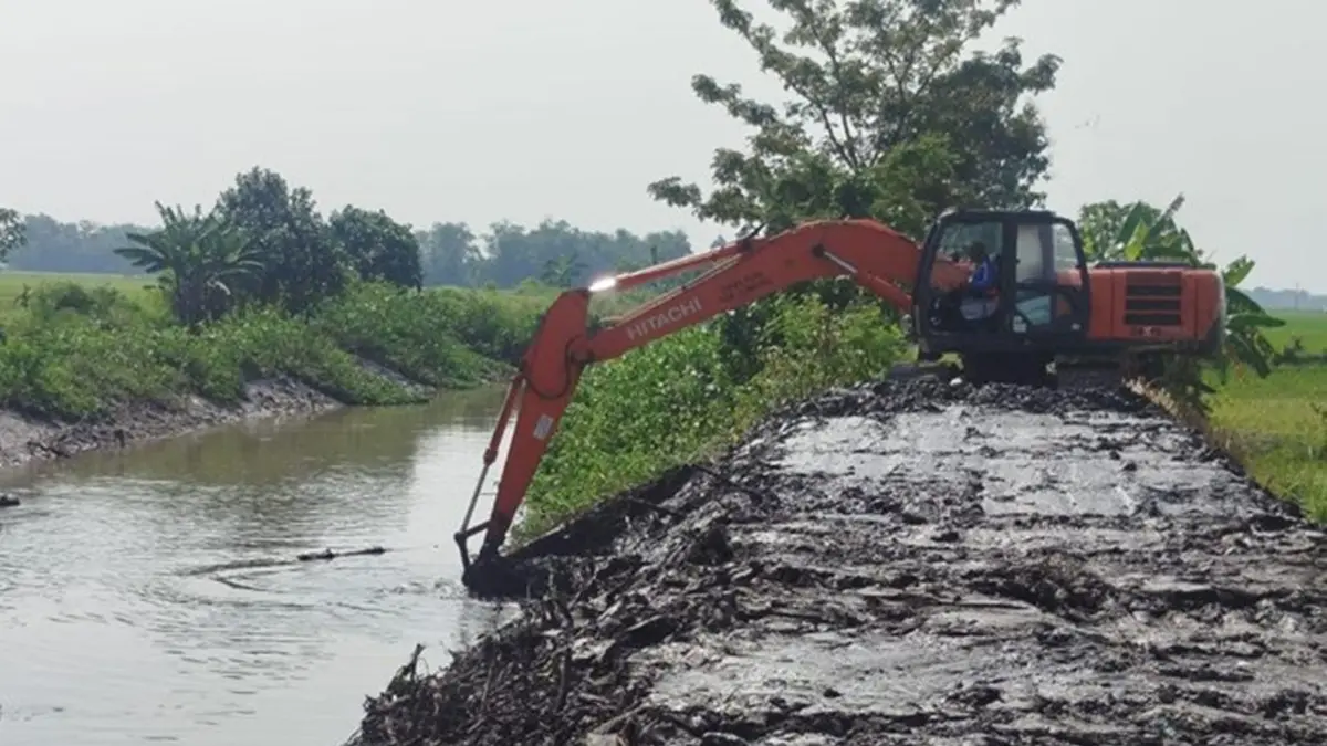 DIKEBUT: Normalisasi Afvour Dero di Kecamatan Kesamben, Jombang untuk menekan risiko genangan air.