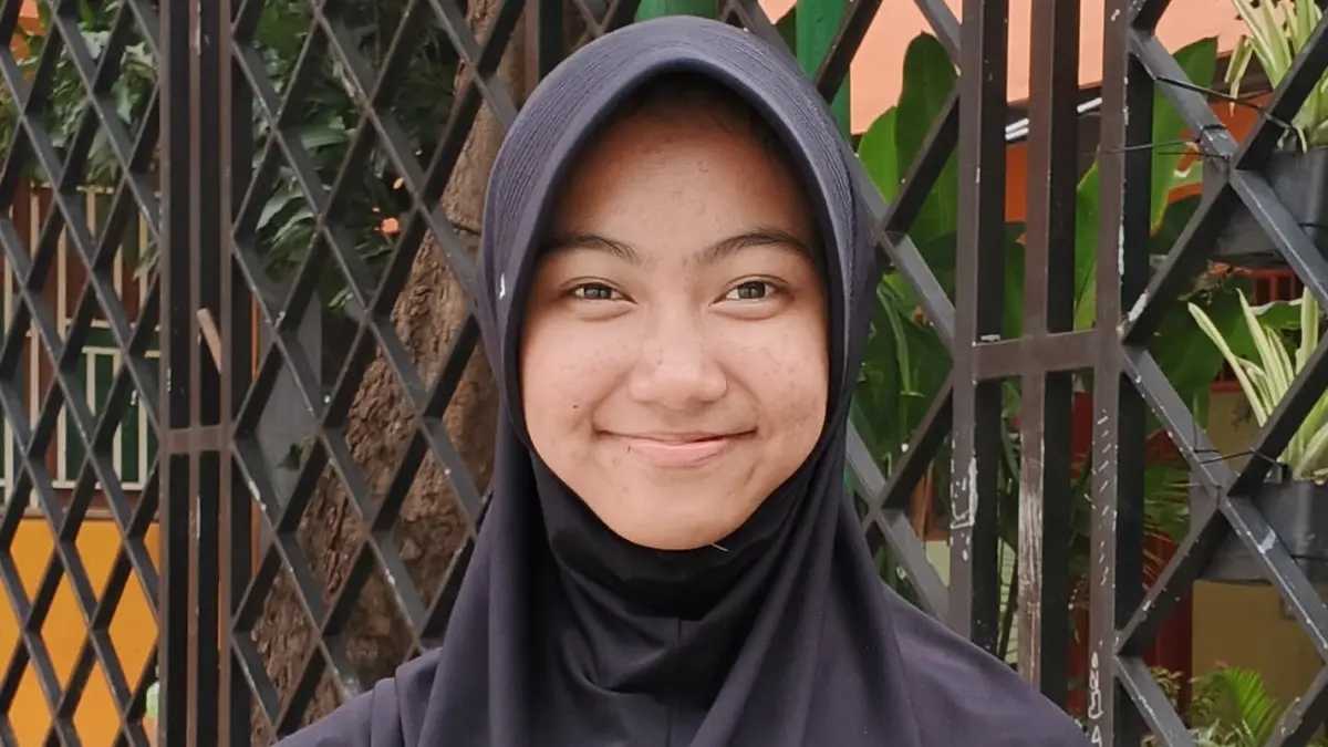 Adinda Masullah, Kelas 8-I SMPN 1 Mojoagung