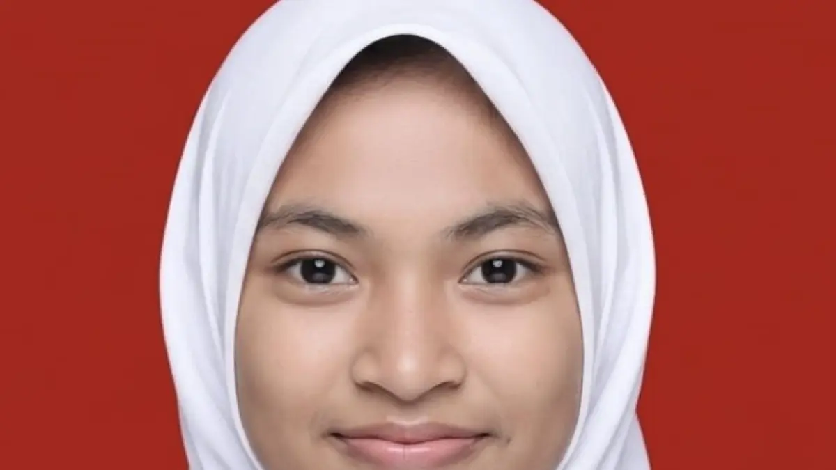 Ervina Restianti Arum Oktavia, Kelas 8-B SMPN 1 Peterongan