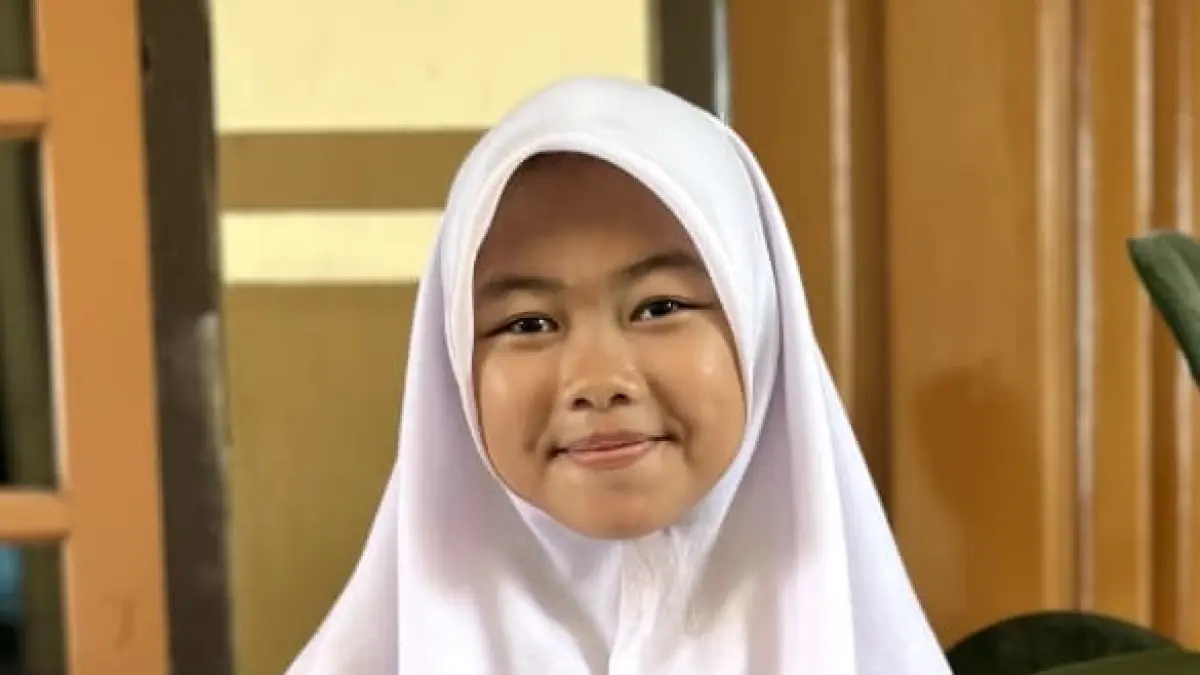 Fidela Loritz Valerie, Kelas 8-E SMP Budi Utomo Perak