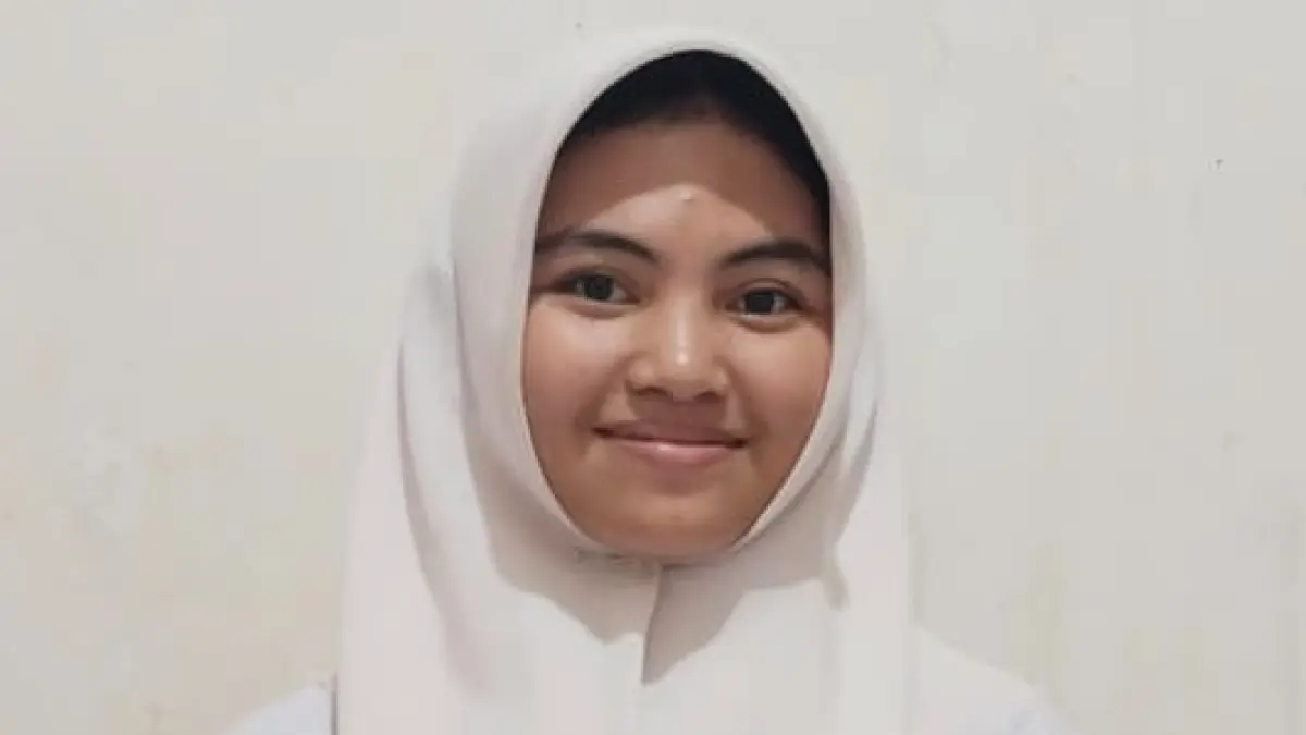 Fika Najwatu Sava, Kelas 9-E SMPN 2 Mojowarno