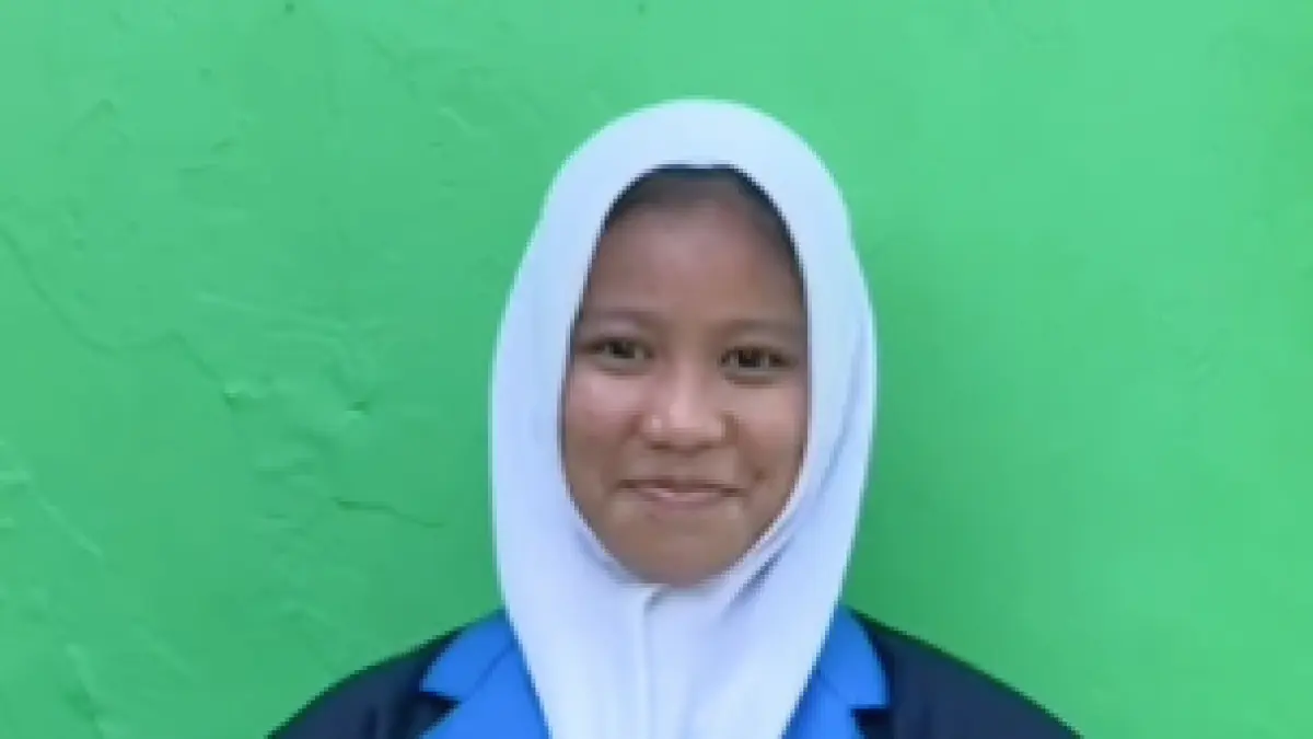 Nadiradhia Ardhinda Putri, Kelas 8-A SMPN 1 Gudo