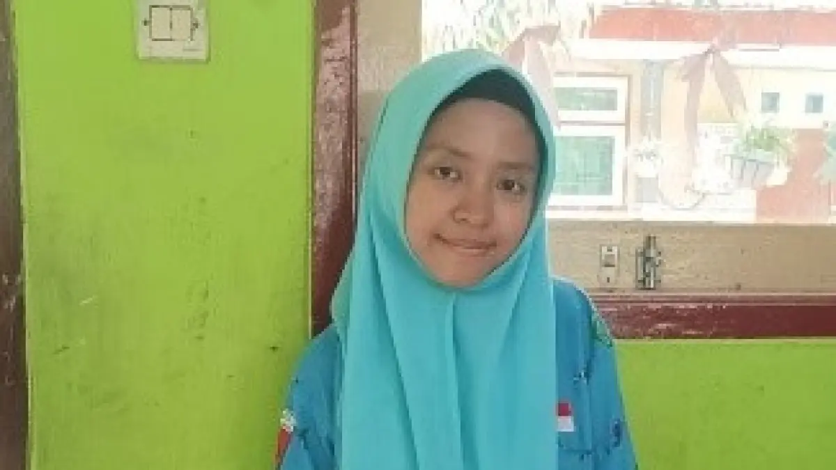 Rianty  Asshita, Kelas 9-B SMPN 2 Sumobito