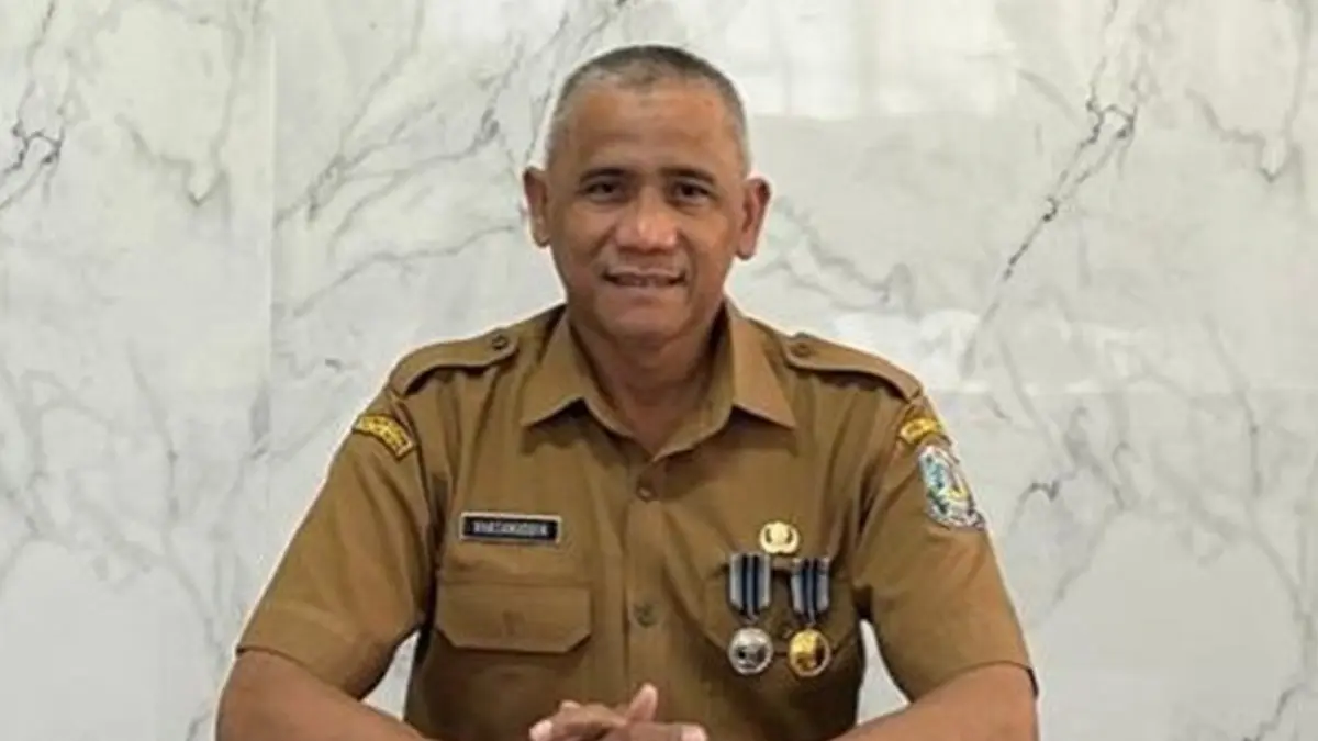 Drs Khasanuddin MMPd, Kepala SMKN 3 Jombang.