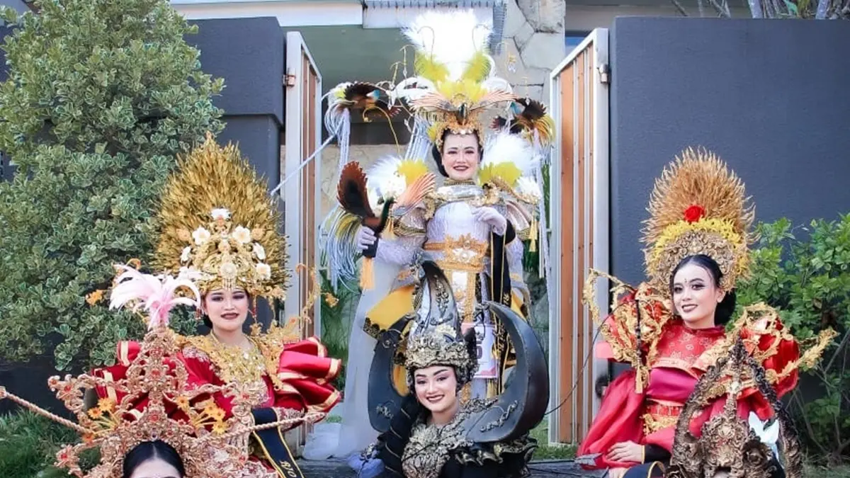 Nama Rio Fajri Kostum kini mulai identik dengan dunia karnaval dan maskot premium di Jombang