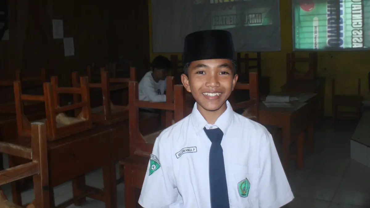 Aka Juwansa Putra, Siswa Kelas 7-A MTsN 9 Jombang di Tanjunganom Diwek.