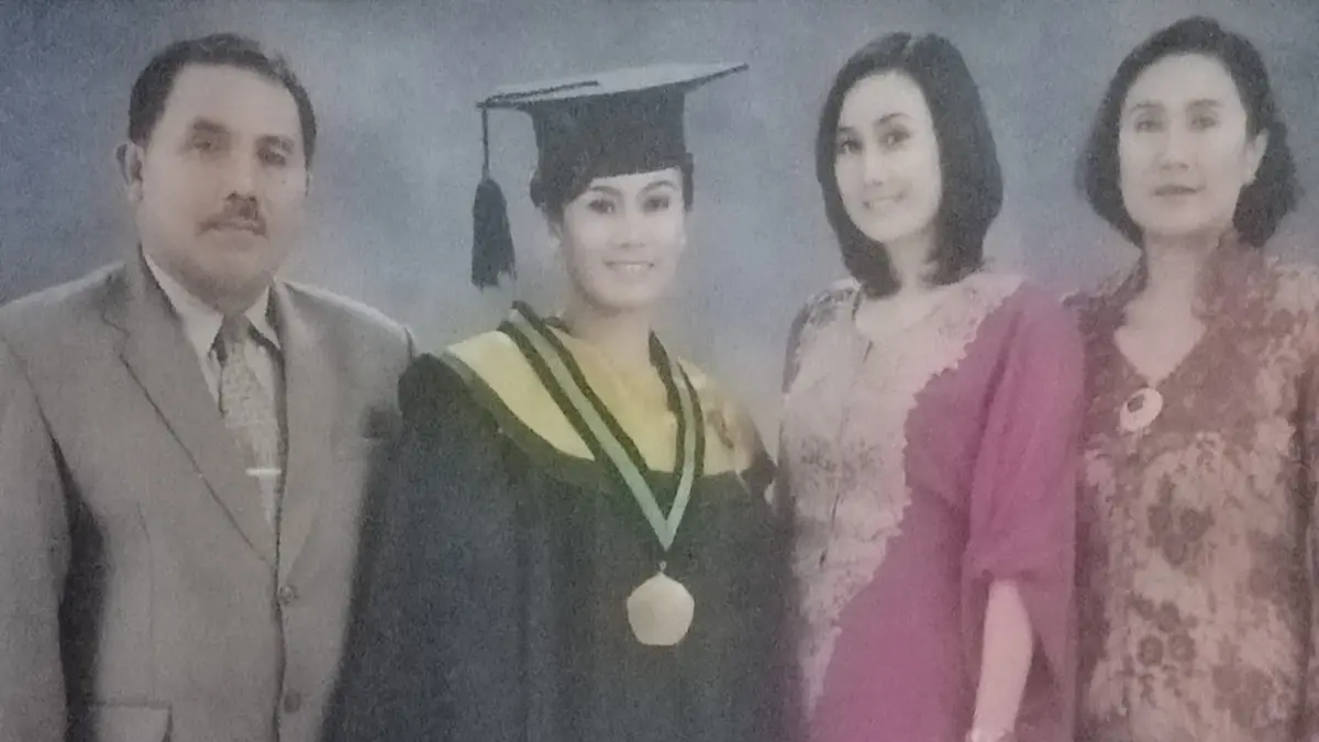 I Nyoman Swardana, Ketua REI Komisariat Jombang-Mojokerto bersama keluarga.