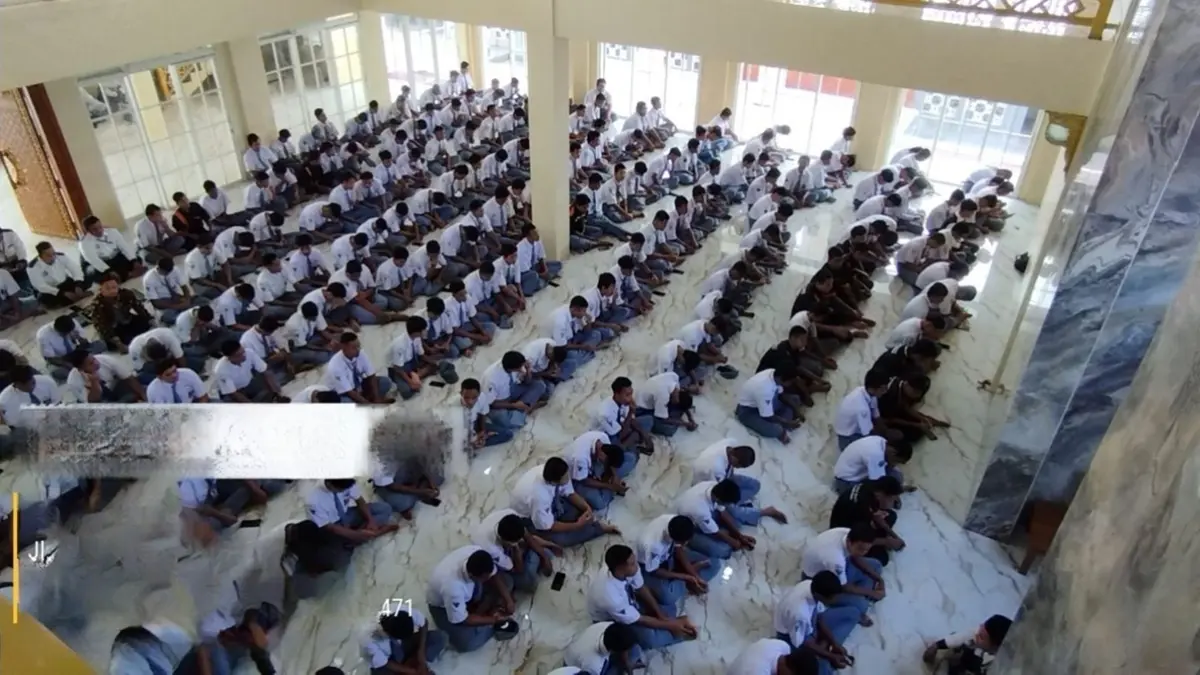 ISTIQAMAH: Siswa SMK Dwija Bhakti 1 Jombang melaksanakan salat duha setiap pagi.