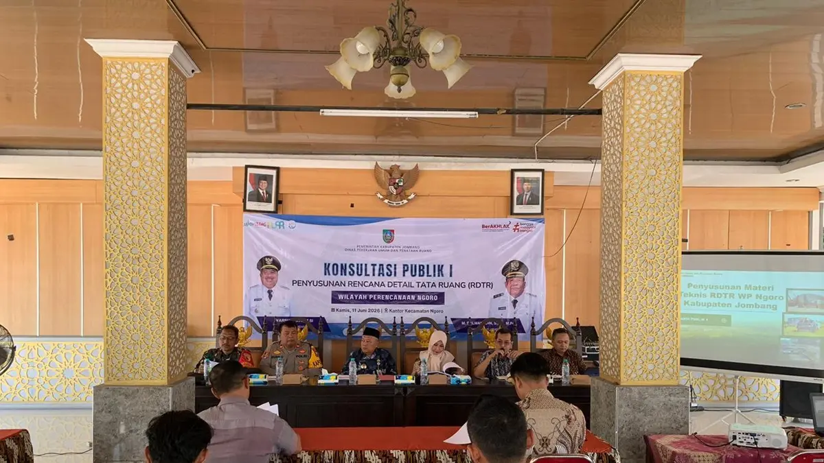 FOKUS: Dinas PUPR Jombang menggelar Konsultasi Publik I untuk penyusunan RDTR WP Ngoro di kantor kecamatan Ngoro, Kamis (11/6). (Ainul Hafidz/Radar Jombang)