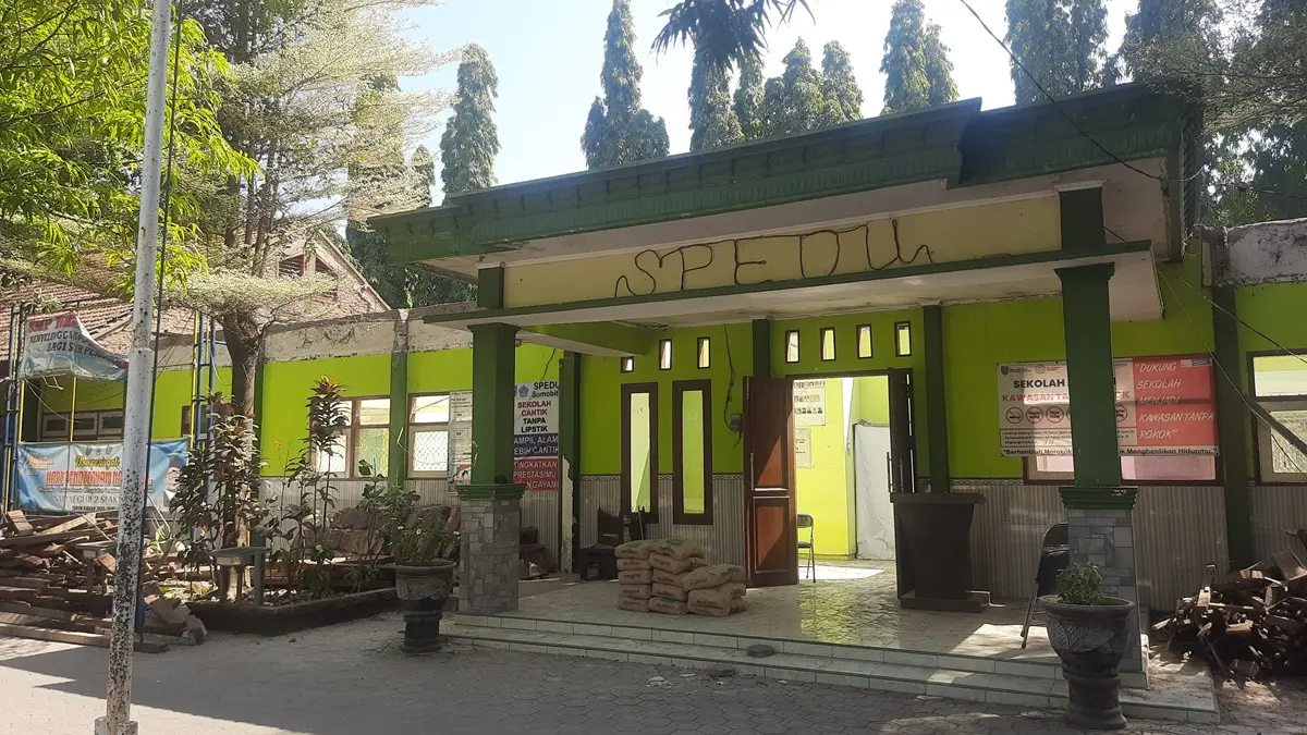 Program revitalisasi sekolah jenjang SMP di Kabupaten Jombang mulai berjalan. (Wenny Rosalina/Radar Jombang)