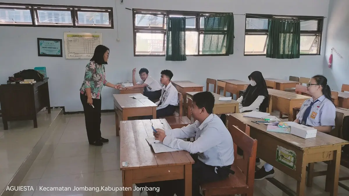 TERPUSAT: Pembinaan OSN SMP di SMPN 5 Jombang, (8/7). (Wenny Rosalina/Radar Jombang)