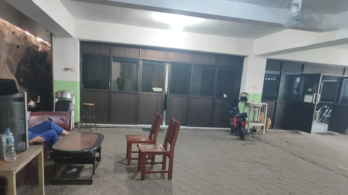 TUAI POLEMIK: Kantor KPRI Sejahtera Jombang di Jl Adityawarman. (Ainul Hafidz/Radar Jombang)