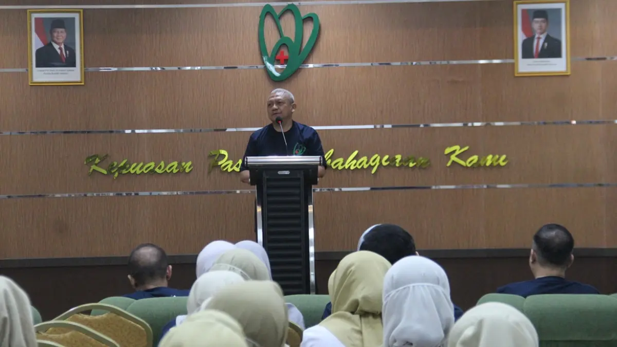 TELADAN: Direktur RSUD Jombang, dr Pudji Umbaran MKP, menyampaikan sambutan. (Anggi Fridianto/Radar Jombang)