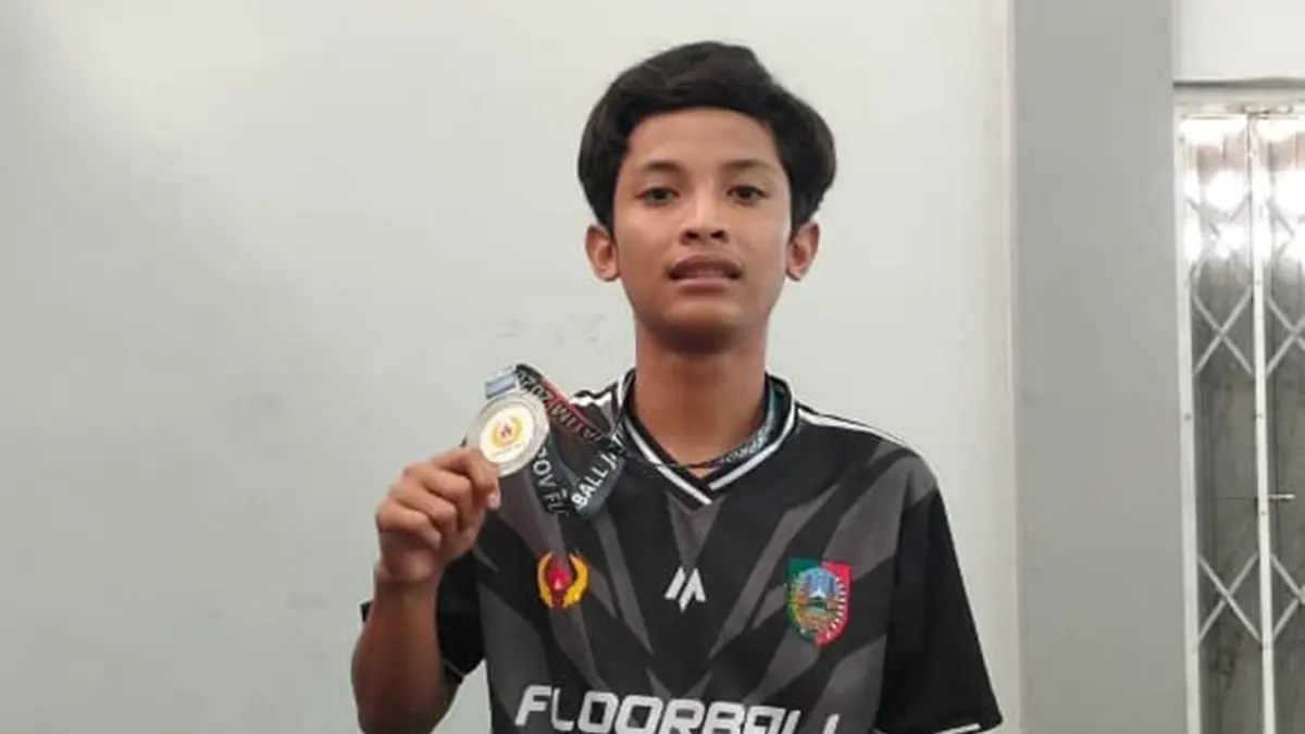 Muhammad Fakhruddin, Kelas XI TKJ 2 SMK Unggulan NU Mojoagung, Jombang.
