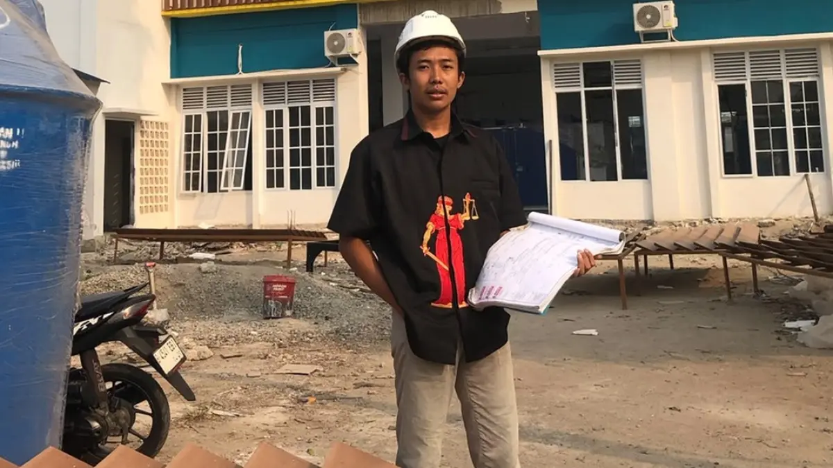 Achmad Farel Arfan Syah, Alumnus 2026 Program Keahlian Desain Pemodelan dan Informasi Bangunan (DPIB) SMK Dwija Bhakti 1 Jombang.