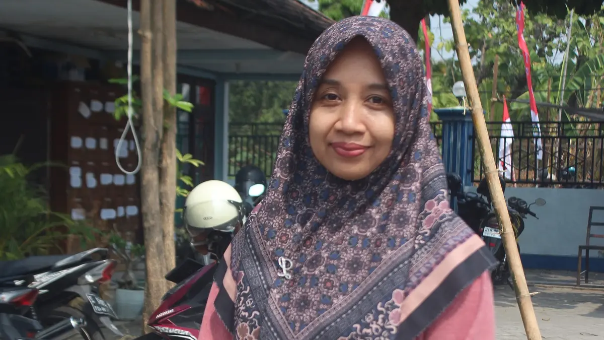 Lela Fiyanti, S.Pd, Guru Biologi SMAN Kabuh
