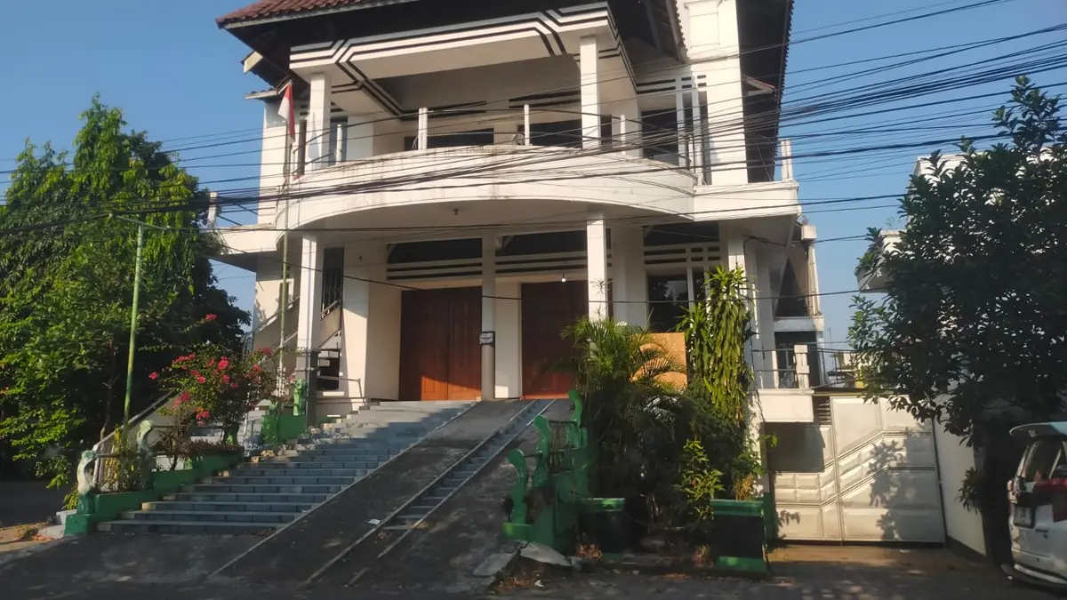 Kantor KPRI Sejahtera di Jl Adityawarman, Jombang. (Azmy Endiyana/Radar Jombang)